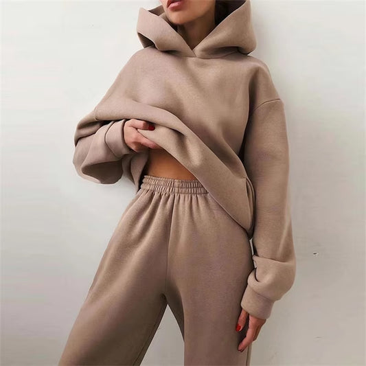 Chic Women's Oversized Tracksuit Set - Cozy Hoodie & Long Pant Combo for Autumn Fashion