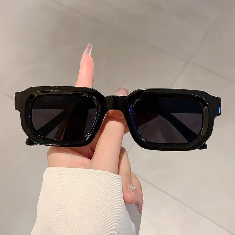 Stylish Retro Rectangle Frame Sunglasses for Men & Women - UV400 Luxury Eyewear