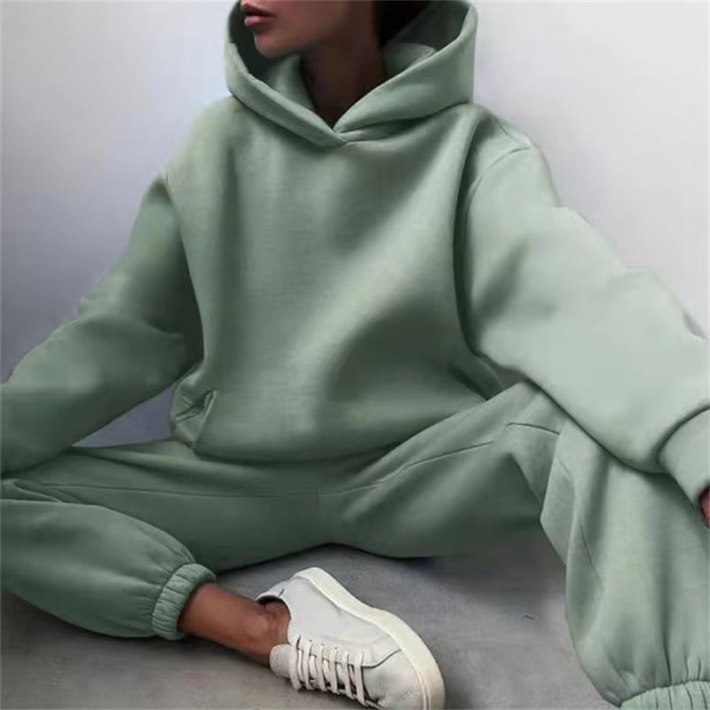 Chic Women's Oversized Tracksuit Set - Cozy Hoodie & Long Pant Combo for Autumn Fashion