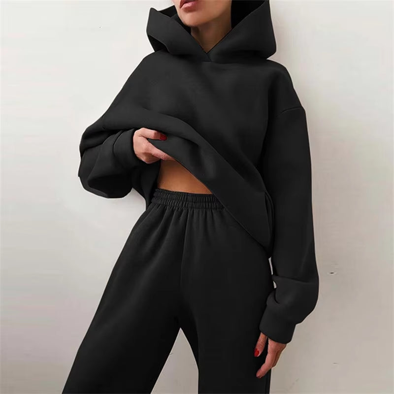Chic Women's Oversized Tracksuit Set - Cozy Hoodie & Long Pant Combo for Autumn Fashion