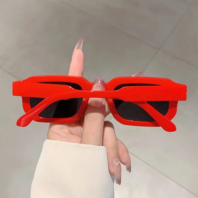 Stylish Retro Rectangle Frame Sunglasses for Men & Women - UV400 Luxury Eyewear