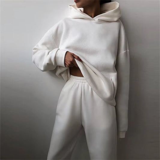 Chic Women's Oversized Tracksuit Set - Cozy Hoodie & Long Pant Combo for Autumn Fashion